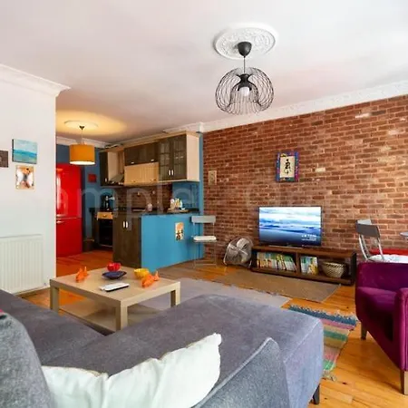 200m To Galataport 2br With Fast Wi-fi
