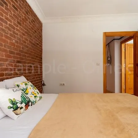 200m To Galataport 2br With Fast Wi-fi *