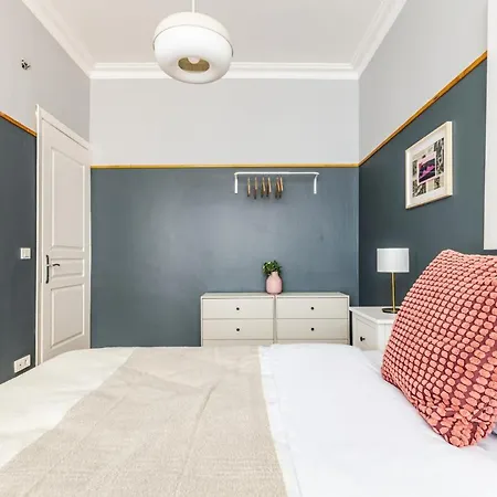 Apartmán 2br - 1 Min Taksim Sq Istiklal Avenue In Beyoglu *