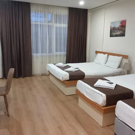Hotel Newaz *