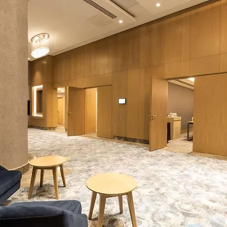 Radisson Istanbul Harbiye Hotel 4*
