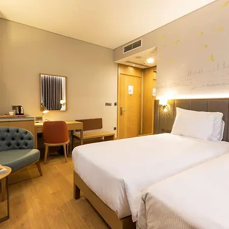 Hotel Radisson Istanbul Harbiye 4*