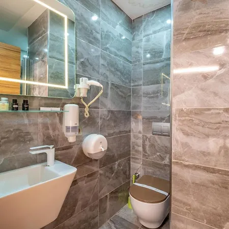 Cihangir & Suites *