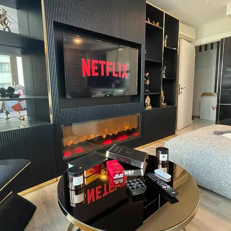 Apartament Luxury By Versace