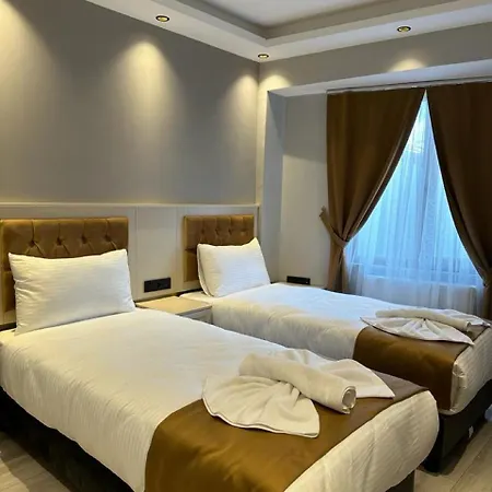 Sareban Hotel *