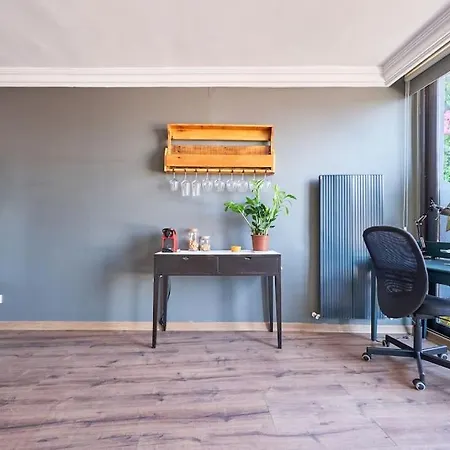 A Flat In The Center With Terrace Apartament *