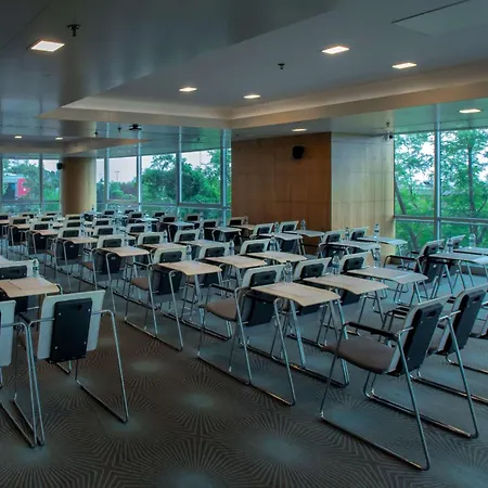 Doubletree By Hilton - Moda Hotel