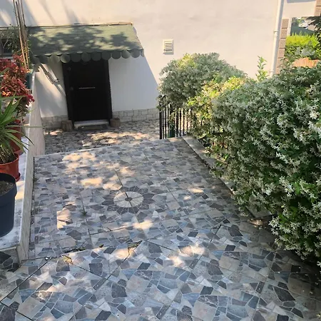 Garden House Apartment Istanbul