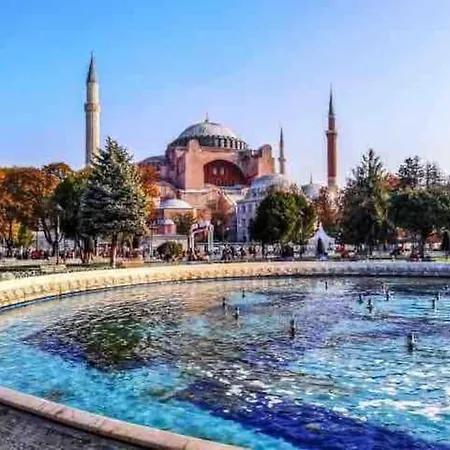 Apartment Grand Bazaar Near Historical Area