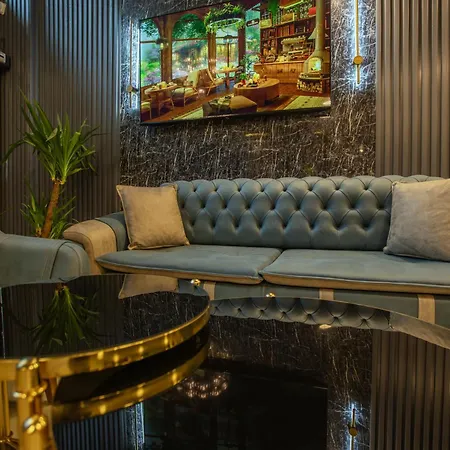 Liza Hotel 4*