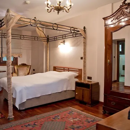 Sphendone Hotel