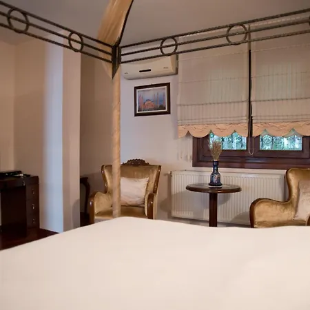 Hotel Sphendone 4*