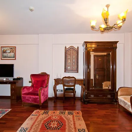 Sphendone Hotel 4*