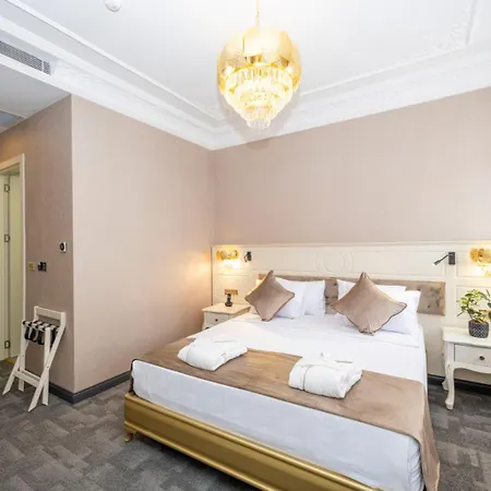 Moonlight Elegance Boutique Hotell