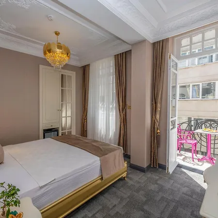 Hotell Moonlight Elegance Boutique 4*