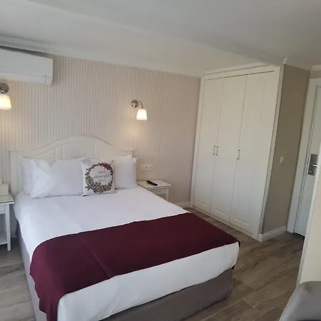 Hotel Mr. Bird 3*
