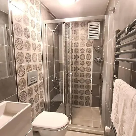 Hotel Social House Mil *