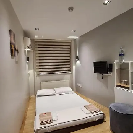 Social House Mil Hotel *