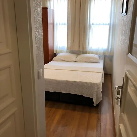 Отель Antique 4*