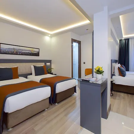 Eyfel Hotel