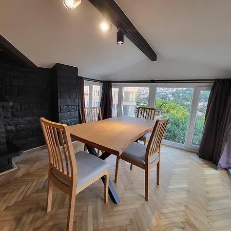 Apartment Breathtaking Bosphorus View Amidst Hills *