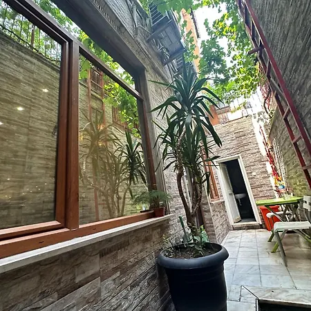 Flash 3* Istanbul