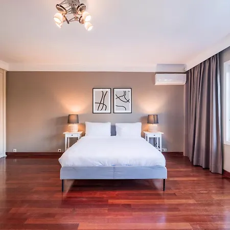 Homie - A Majestic 4 Bedroom Boasting A Private Garden And Terrace In Levent #83 Apartment