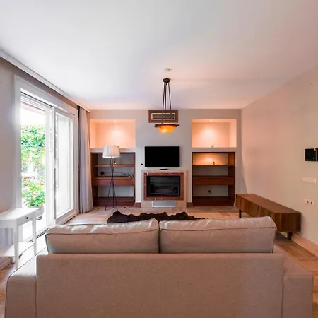 Homie - A Majestic 4 Bedroom Boasting A Private Garden And Terrace In Levent #83 *
