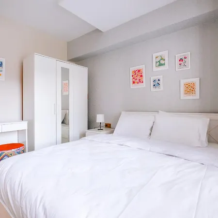 Colorful Flat Near Torium And Beylikduzu Metrobus Stambuł