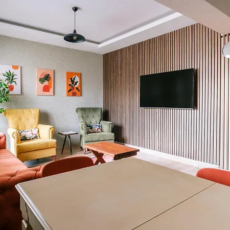 Colorful Flat Near Torium And Beylikduzu Metrobus Apartament