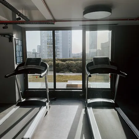 Modern With Balcony 이스탄불