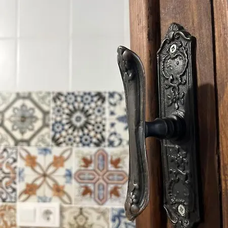 Tekfur Sarayi Ve Kariye Muezesi Yakininda Tarihi Ev Apartament *