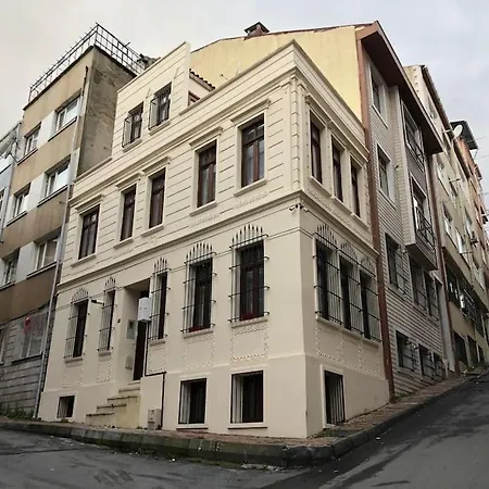 Tekfur Sarayi Ve Kariye Muezesi Yakininda Tarihi Ev *
