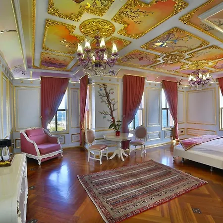 Seven Hills Palace & Hotel 4*
