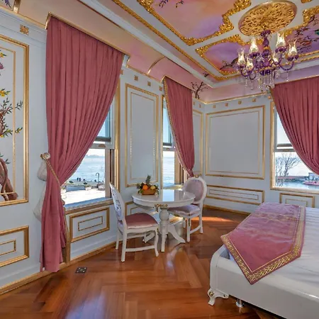 Seven Hills Palace & Hotel