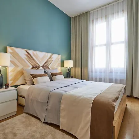 Fabulous 2br 3ac 2 Min To Metro - Baysungur D4 * 이스탄불