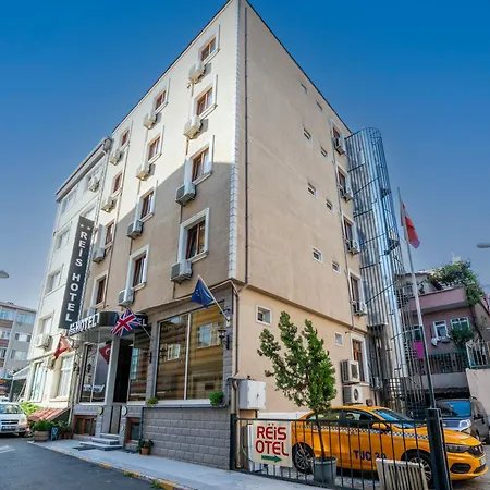 雷斯大酒店