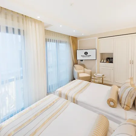Hallmark & 4* Estambul