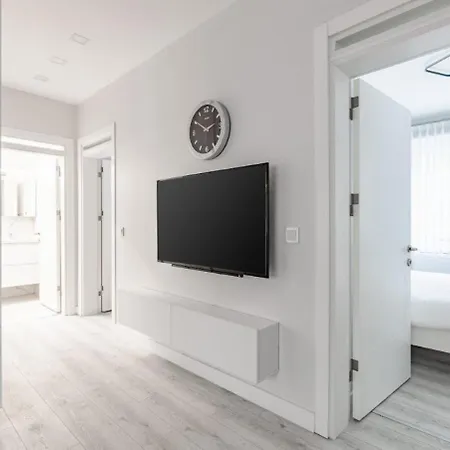 Bright Private Modern 2bd1bath Bebek Gem! #247 * Stambuł