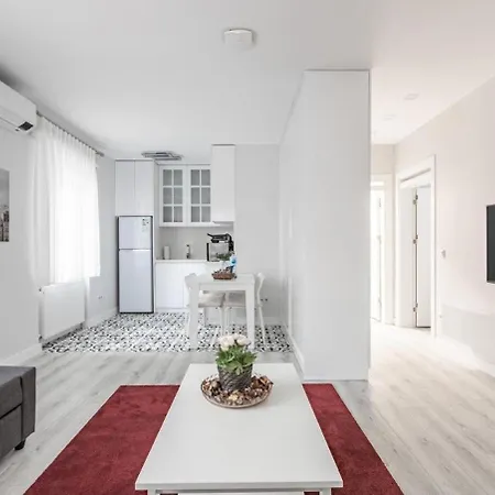Bright Private Modern 2bd1bath Bebek Gem! #247 * Stambuł