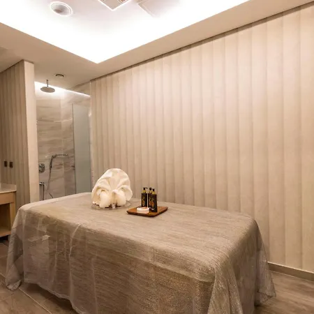 Radisson Harbiye 4*