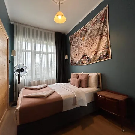 Waterfront By The Tram - Terrace With Dome & Golden Horn View In Fatih اسطنبول