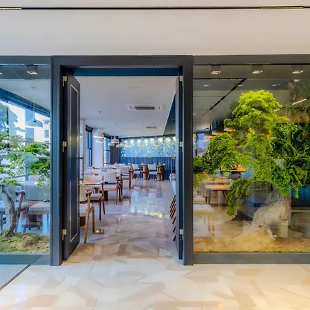 Heaven Premium Restaurant & Airport Shuttle Hotell Arnavutkoy