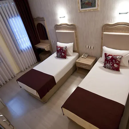 Ξενοδοχείο Artefes Old 4*
