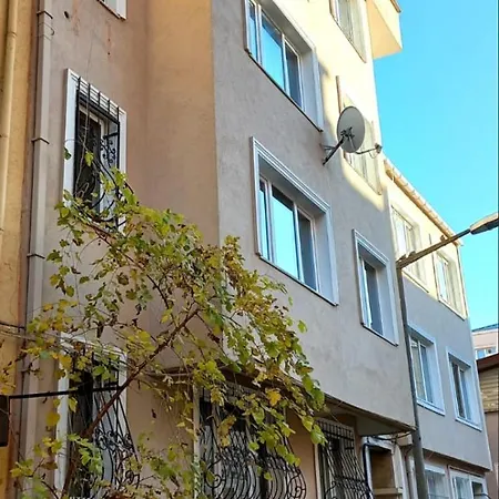 Au Sous Sol No 1 اسطنبول