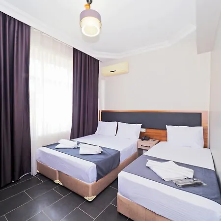Diamond Old Town Hotel 3*