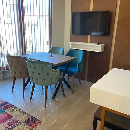 Town מלון 3*