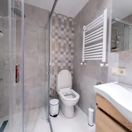 Elegant, Spacious, Quiet 3br Near Historic Center 아파트 *