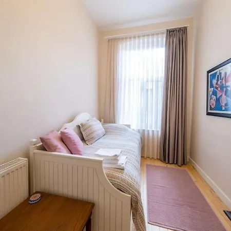 아파트 Elegant, Spacious, Quiet 3br Near Historic Center *