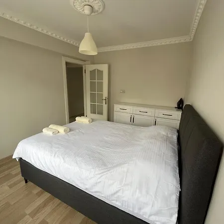 Apartament Sari Istanbul